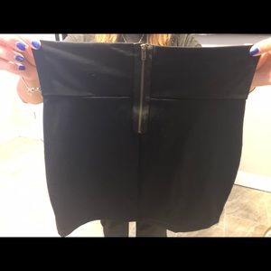 Bebe skirt